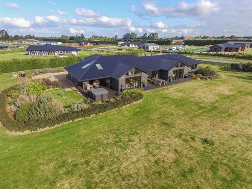 32 Landsborough Drive, Darfield