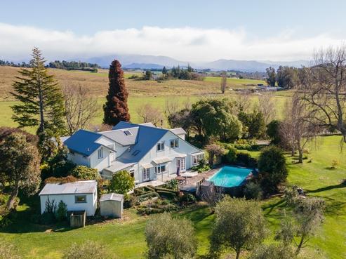 17 Marriages Road, Tasman