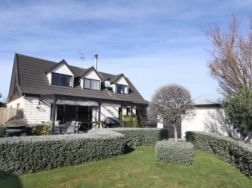 6 Mitchell Place, Netherby