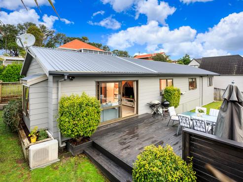 2/41 Browns Bay Road, Browns Bay