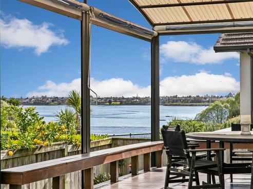 22 Pescara Point, Karaka