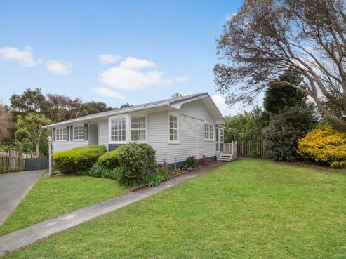 32 Spinella Drive, Bayview