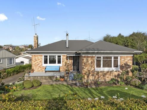 45 Hinton Avenue, Forest Lake