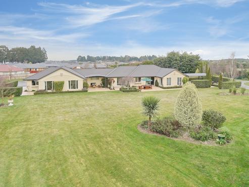 7 Oak Tree Lane, Rolleston