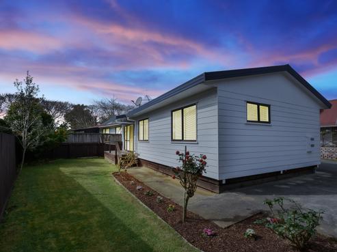 2/10 Carnoustie Drive, Wattle Downs