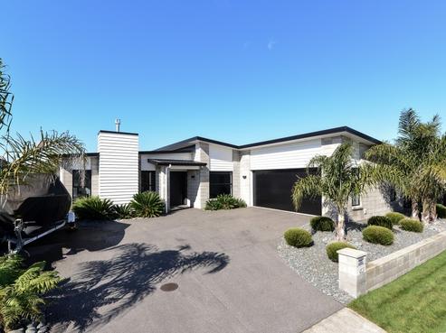 62 Roy Hilton Drive, Flagstaff