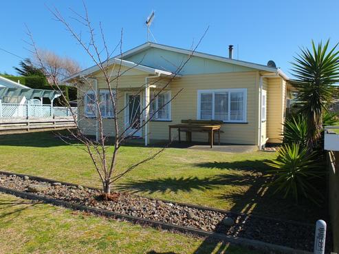 6 Thomas Place, Foxton Beach