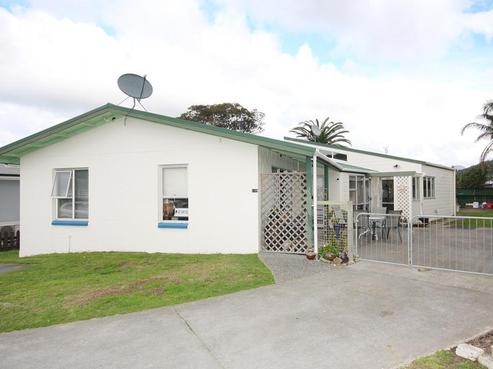 119 Hetherington Road, Whangamata