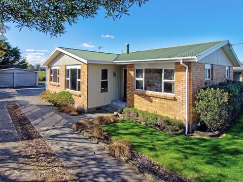 100 Hillcrest Street, Solway