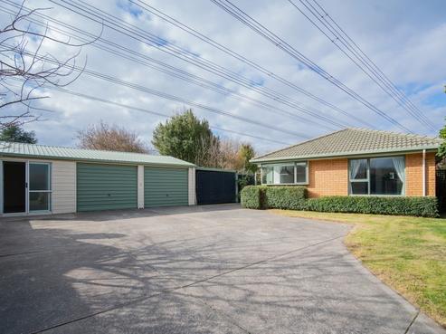 12 Murfitt Place, Sockburn