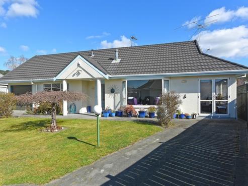 3 Millwood Place, Silverstream
