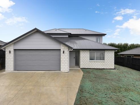 25 Teafields Court, Huntington