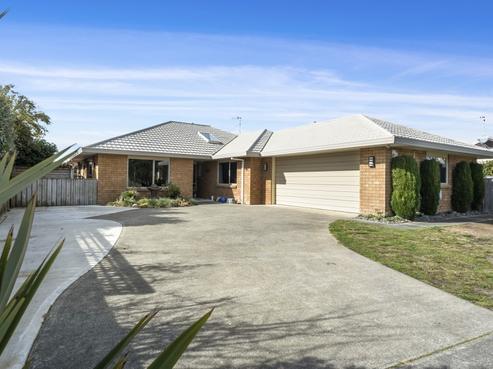 100 Cedar Drive, Paraparaumu Beach