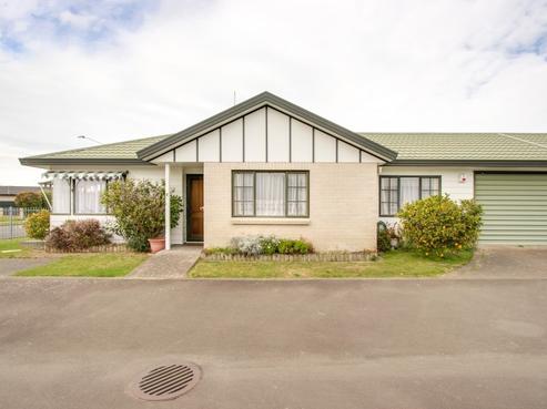 5/2A Spriggs Crescent, Greenmeadows