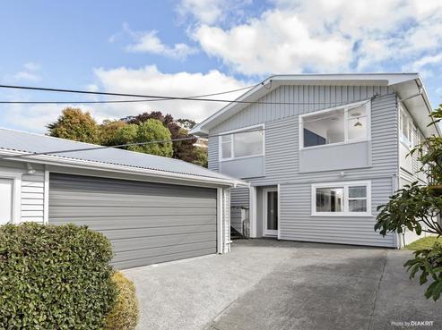 6 Winston Street, Crofton Downs