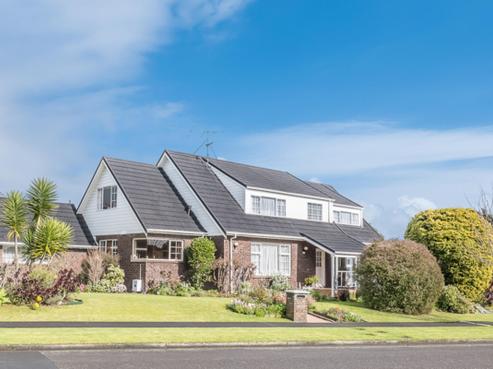 2 Awanui Drive, Waikanae