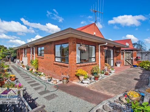 1/329 Western Hills Drive, Avenues