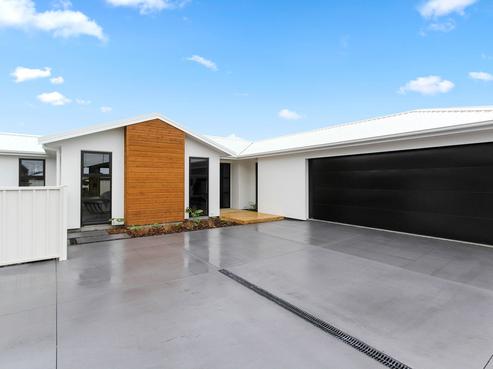 228 Parklands Avenue, Bell Block