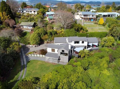 35D Grand Vue Road, Kawaha Point
