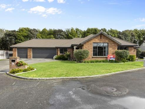 9 Aylesbury Court, Rototuna North