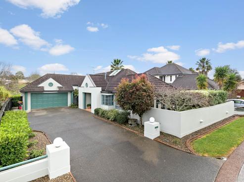18 Windsong Court, Northpark