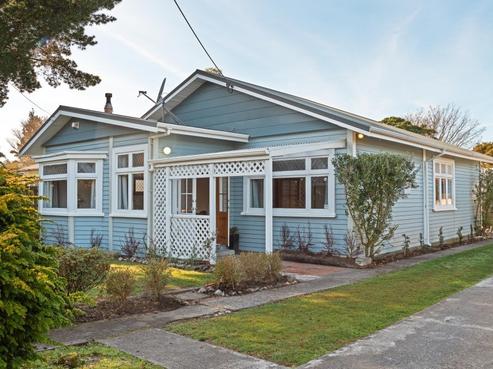 28 Wakefield Street, Featherston