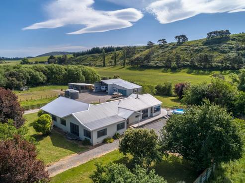 1347 Ponatahi Road, Martinborough