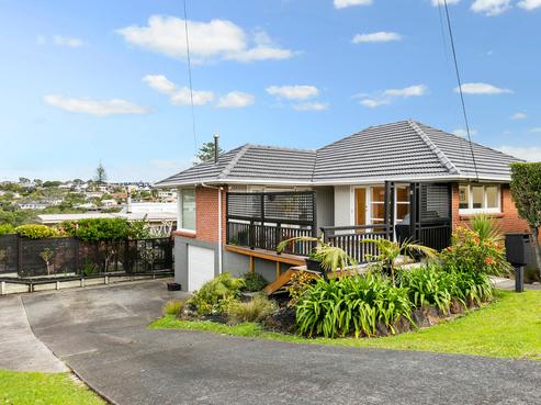 1B Churchill Road, Murrays Bay