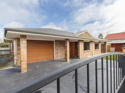6 Warwick Street, Feilding