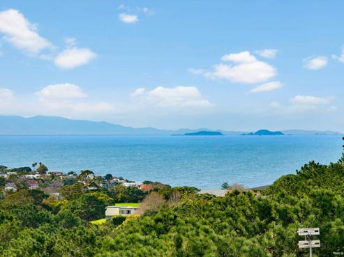 16 Dalmeny Close, Murrays Bay