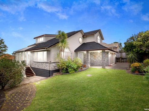 11 Alicia Road, Somerville