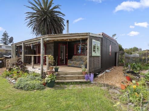 5 Health Camp Road, Otaki Beach