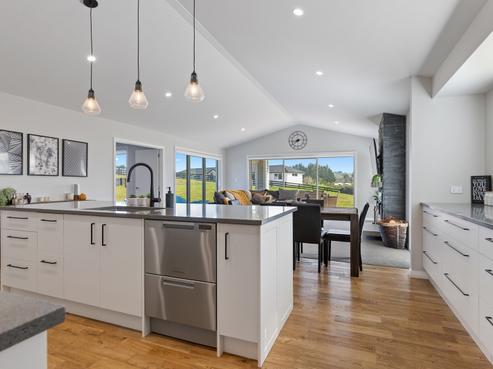 14 Te Ara Aukati Terrace, Pokeno