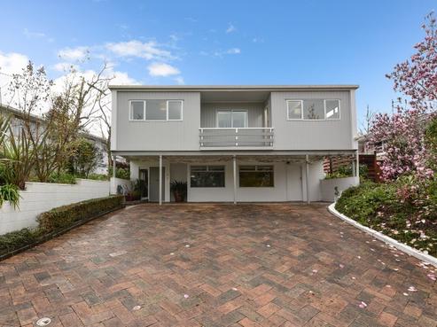 96 Howell Avenue, Riverlea