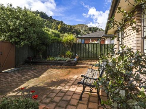 4 Burton Way, Bishopdale
