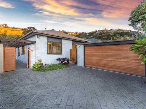 15 Bay View Road, Moncks Bay