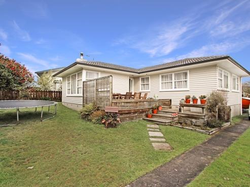 88 Pandora Avenue, Sunnybrook