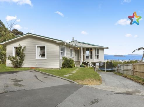 68 Dowse Drive, Maungaraki