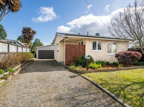 17 Shelley Street, Leamington