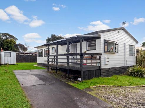 9 Riserra Drive, Ranui