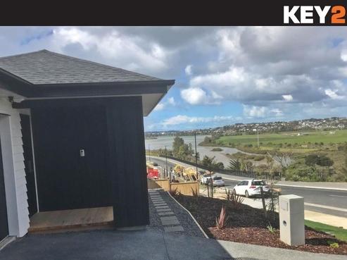 156 Arran Point Parade, Orewa