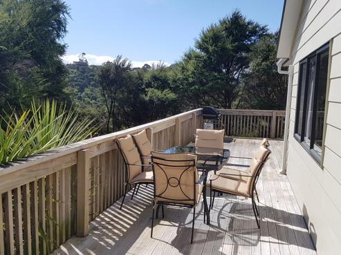 39 Crescent Road East, Ostend