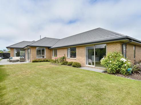 37 Bayliss Drive, Woodend Beach