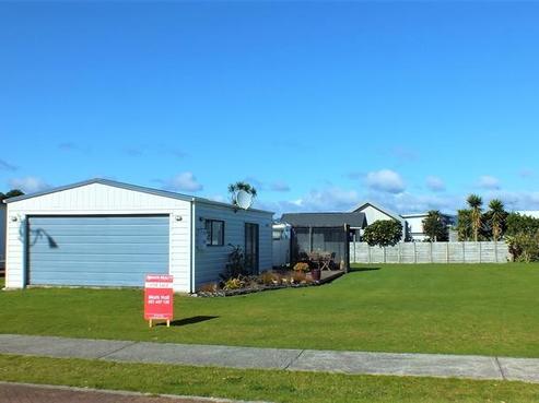 156 Harbour Drive, Matarangi