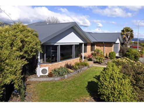 61 Aldinga Avenue, Stoke