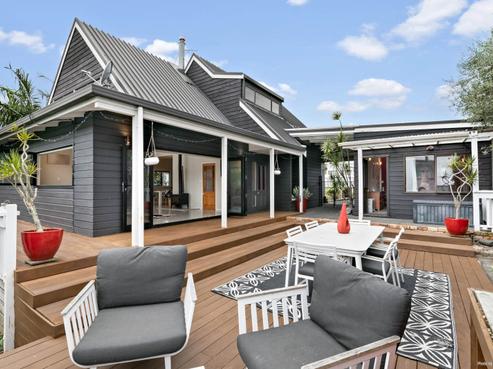 186 Luckens Road, West Harbour