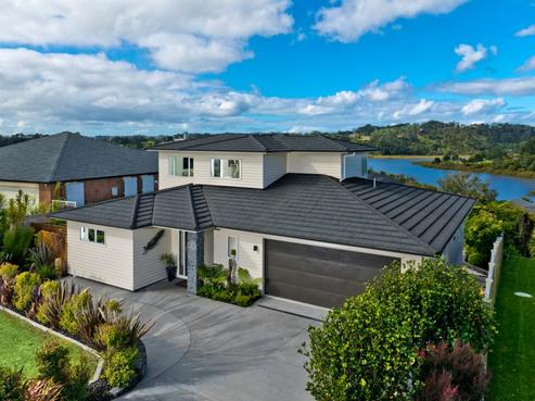 82 Pohutukawa Parade, Riverhead