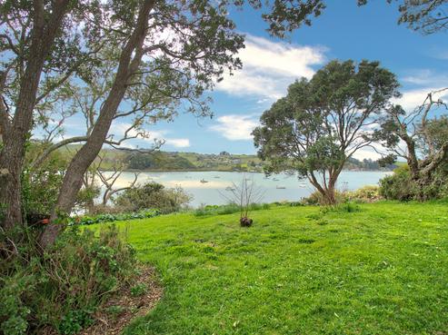 22 Bonham Street, Paparoa