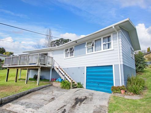 25 Raewyn Street, Morningside