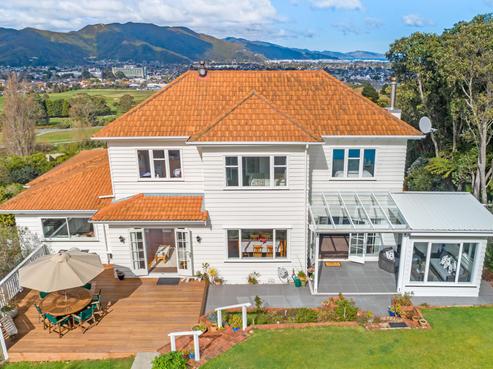 9 Natusch Road, Belmont